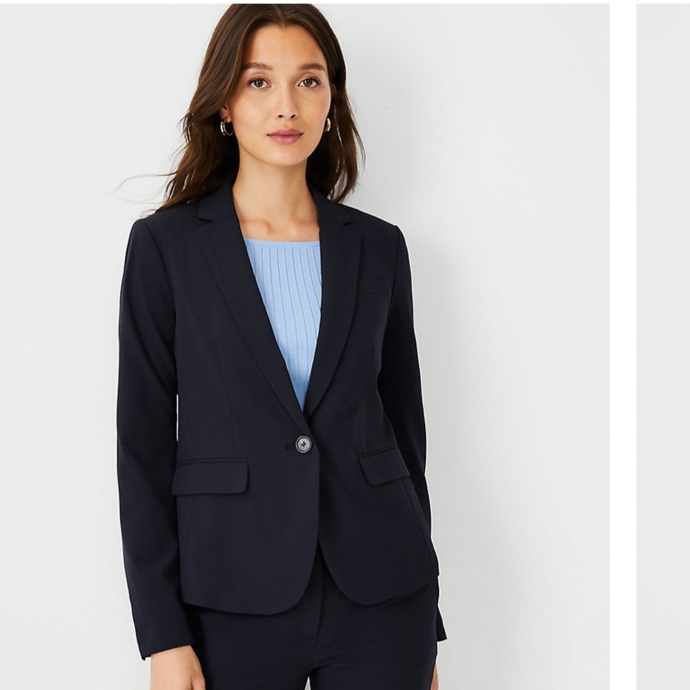 Ann Taylor Navy Petite One-Button Blazer in Seasonless Stretch